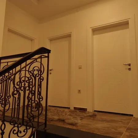 Villa Sezar *